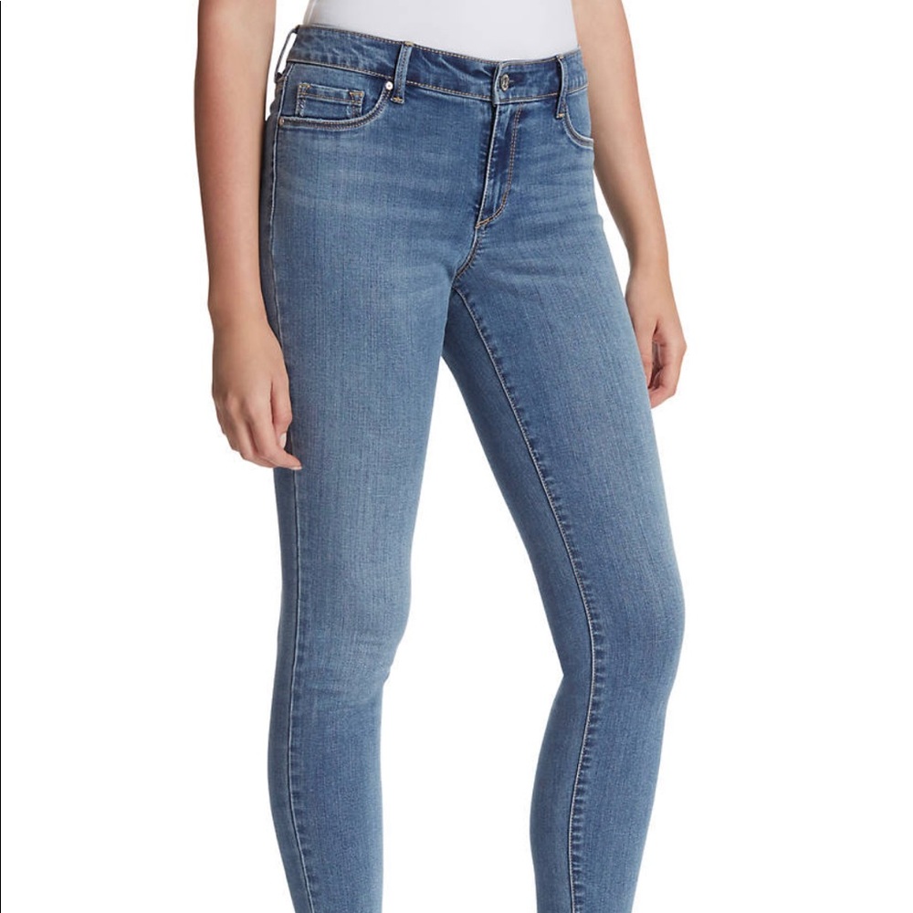 Jessica Simpson “Kiss Me” Skinny jean